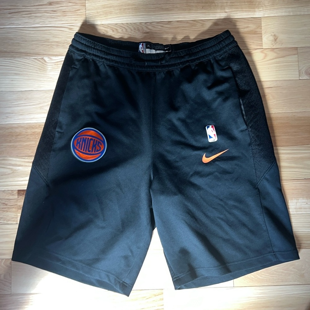 New York Knicks Nike Basketball Warmup Shorts